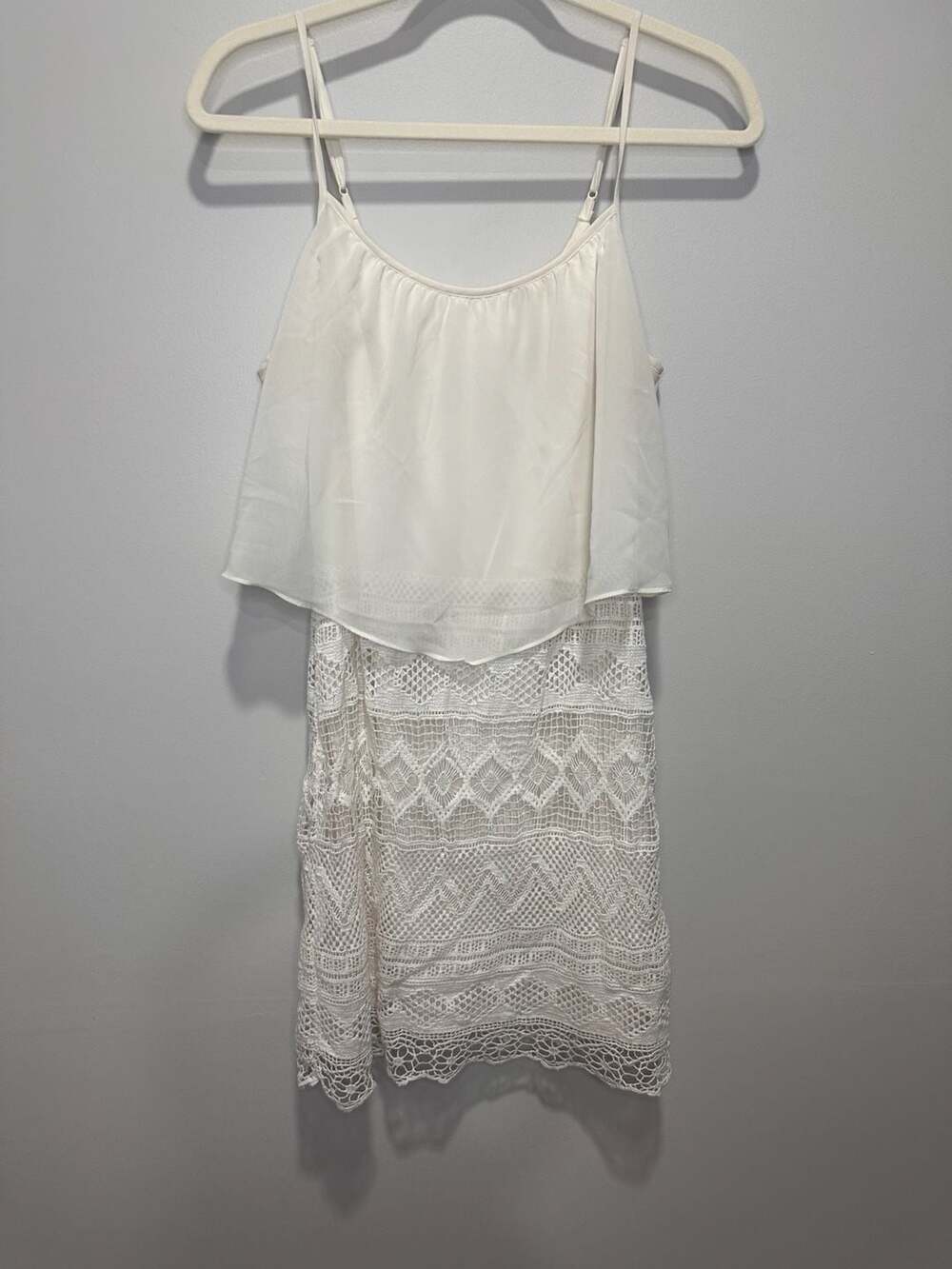 American Eagle Outfitters Women's Ivory Crochet Lace Overlay Sleeveless Dress Si